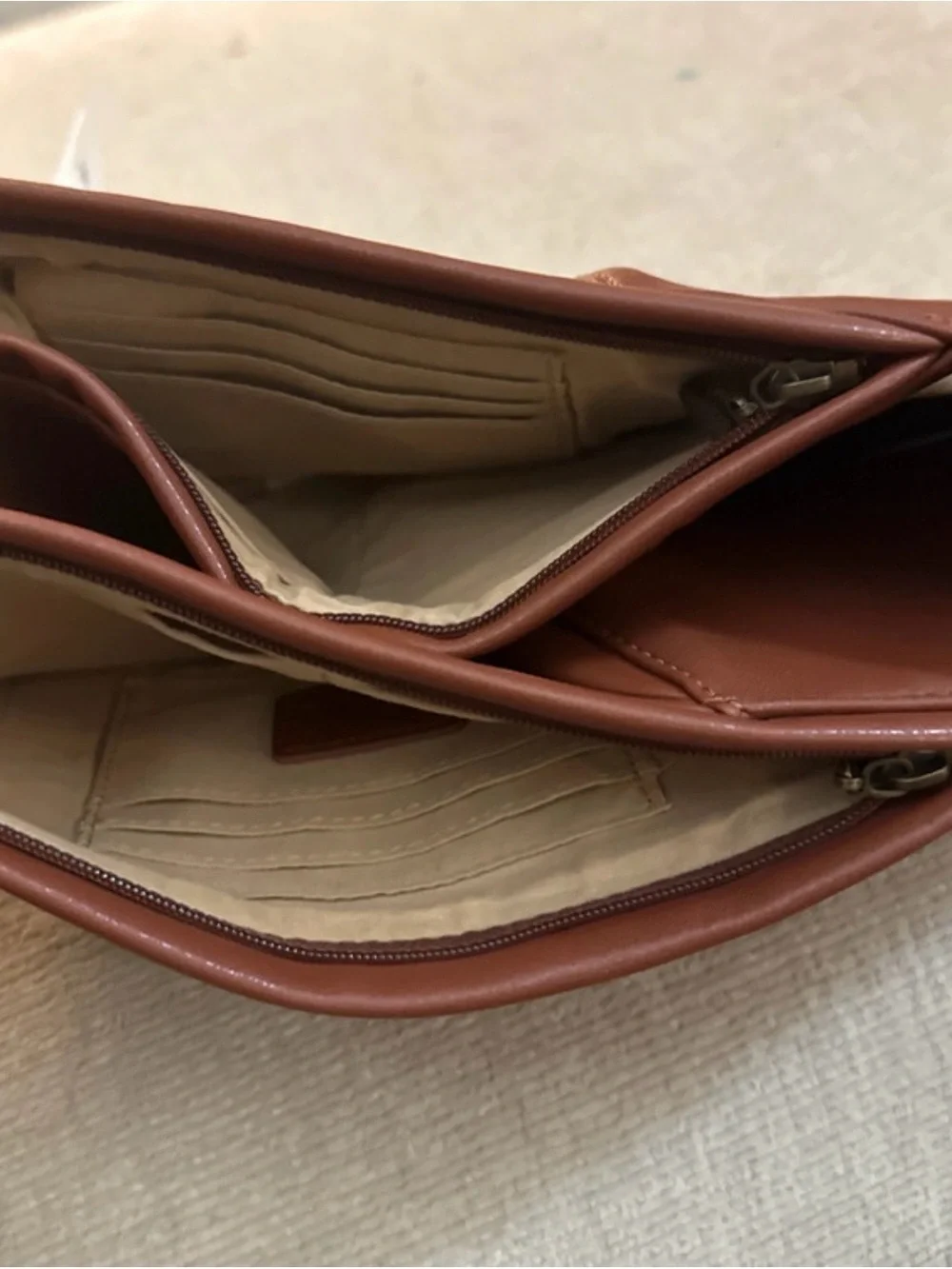 Women’s Sash Crescent Shoulder Bag in Brown